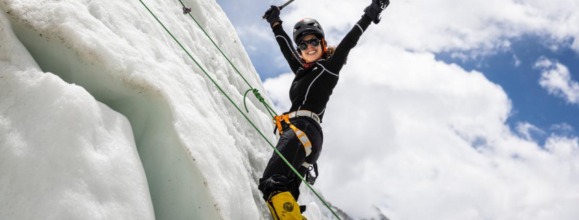 Our climber, Nelly Attar celebrating a successful ascent while ice climbing today. (📸: @terray_s)