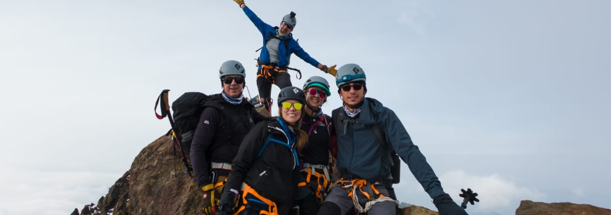 The team on the summit of Illiniza Norte!