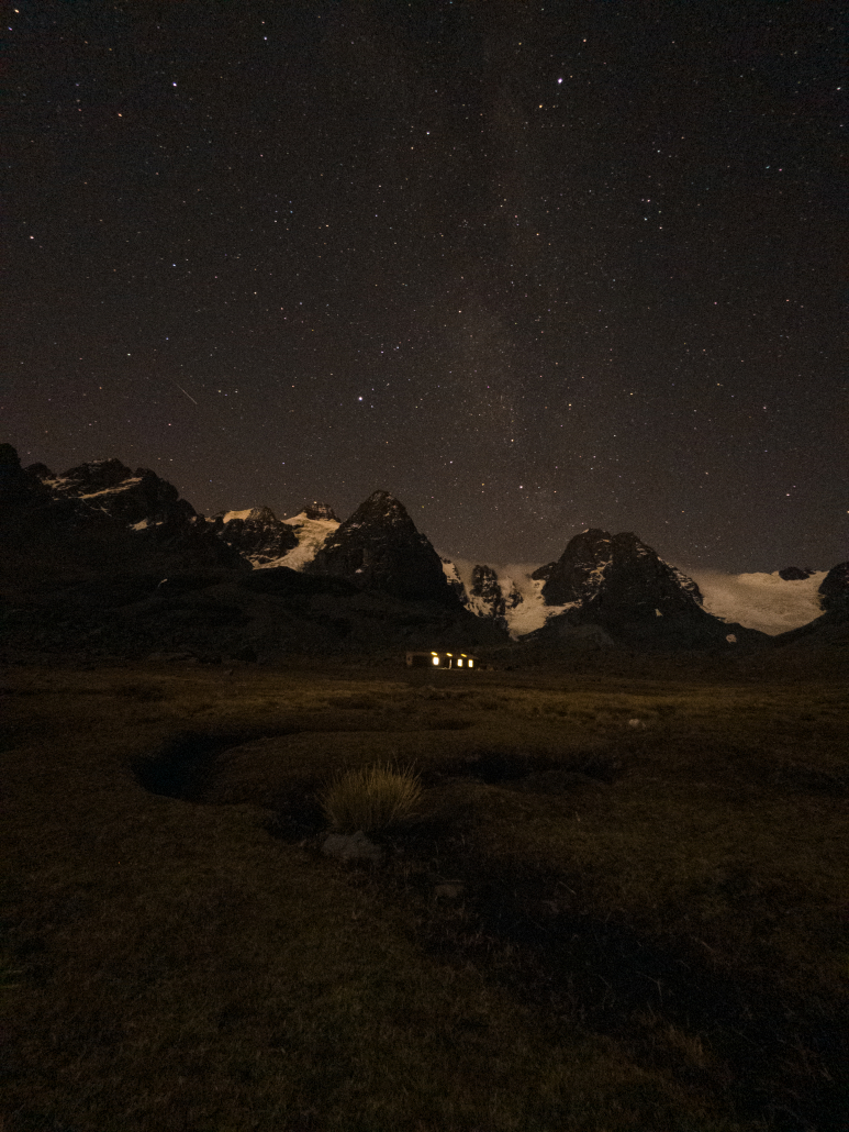 Under the night sky in Bolivia's Cordillera Real. (Photo: Estalin Suárez)