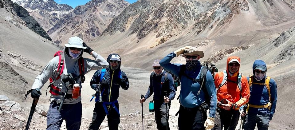 Blue skies for the trek to Plaza de Mulas Base Camp.