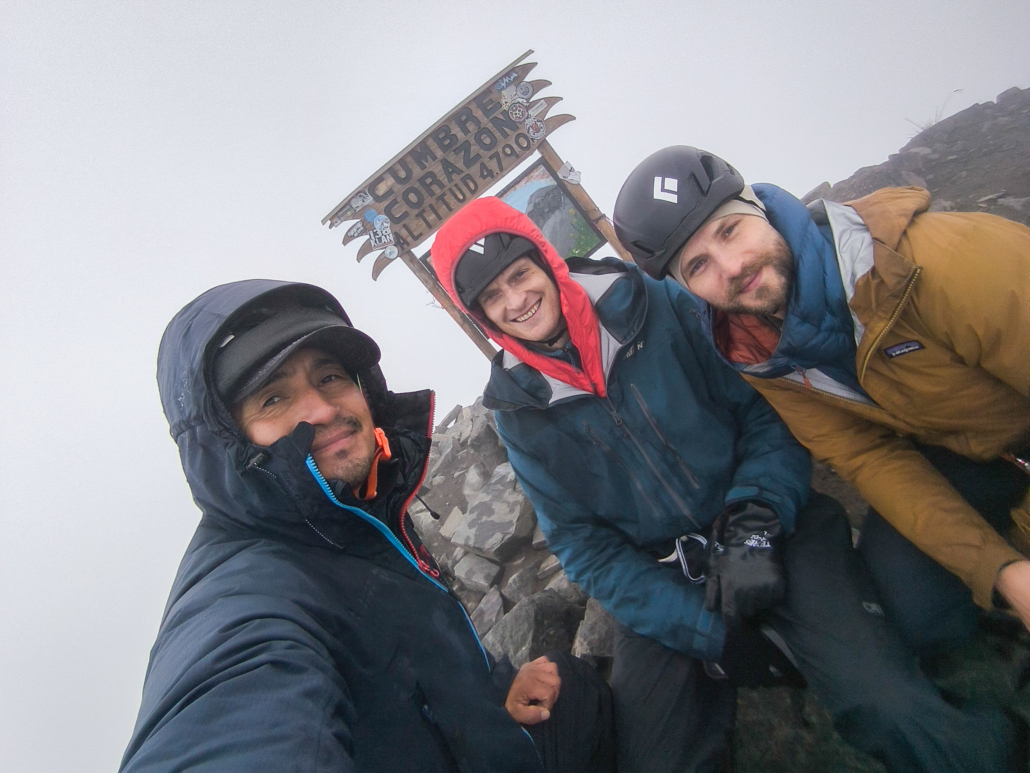 Cumbre on El Corazon!